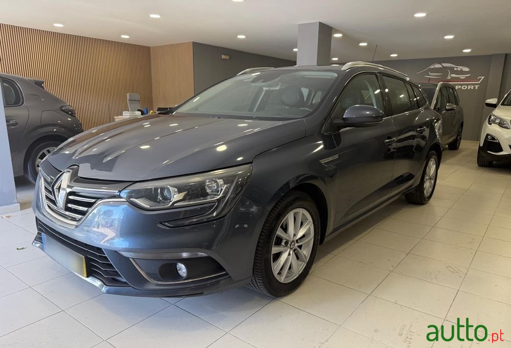 2016' Renault Mégane Sport Tourer photo #1