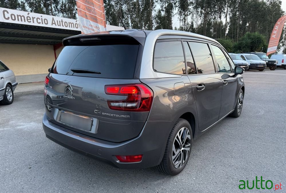 2022' Citroen Grand C4 SpaceTourer photo #6