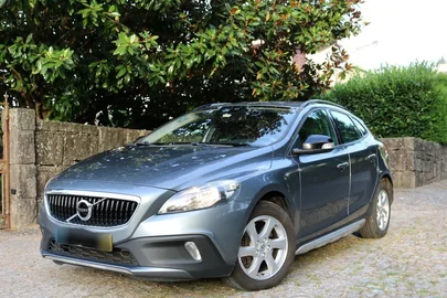 2016' Volvo V40 Cross Country