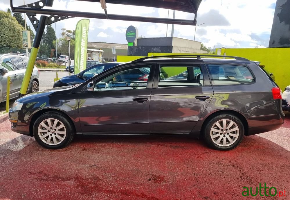 2006' Volkswagen Passat Variant photo #5