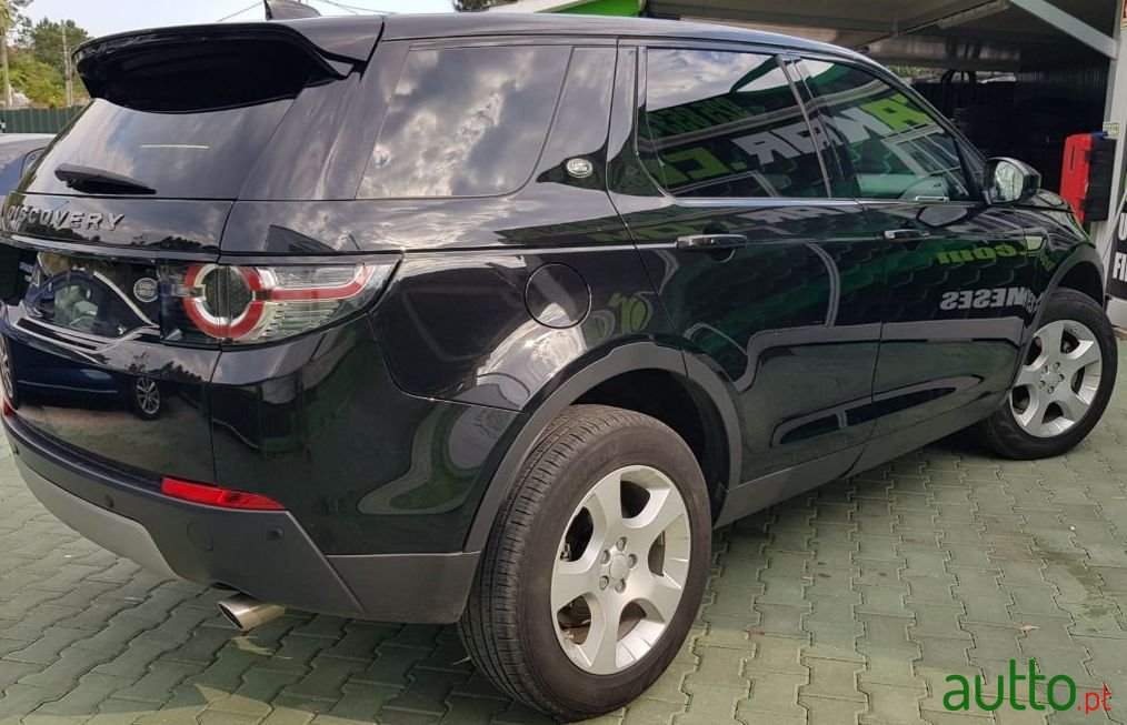 2018' Land Rover Discovery Sport photo #1
