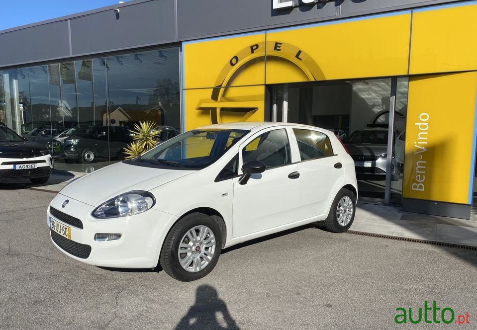 2018' Fiat Punto photo #2