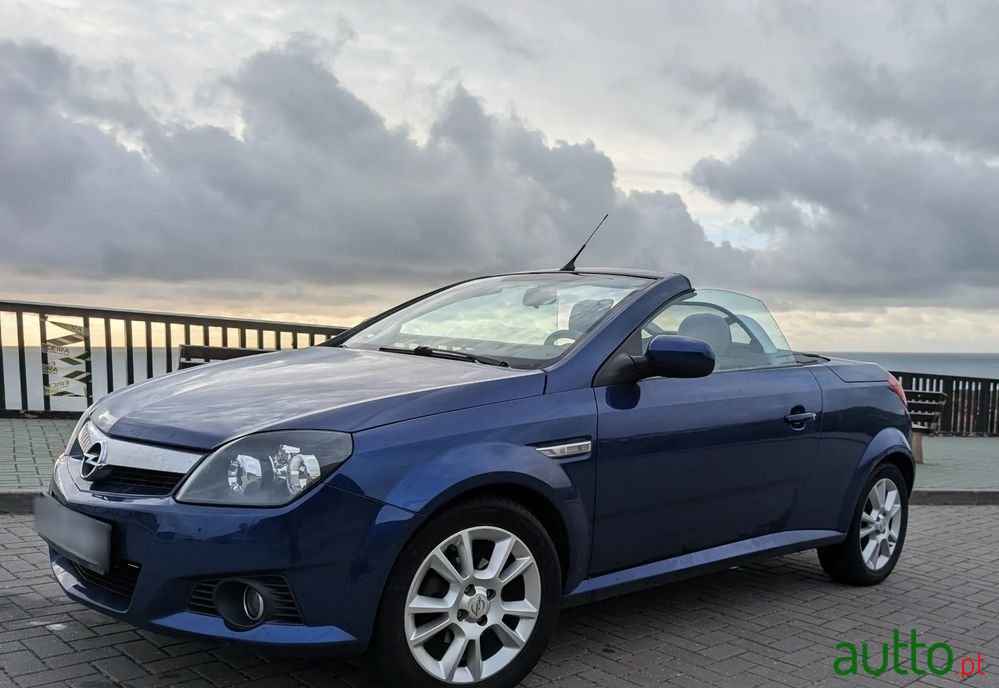 2005' Opel Tigra Twintop 1.4 photo #1