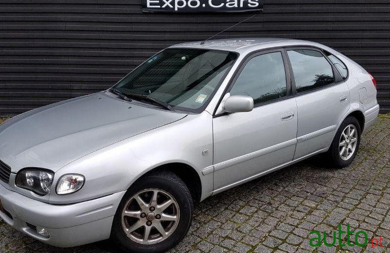 2000' Toyota Corolla 1.6 Vvti Auto photo #2