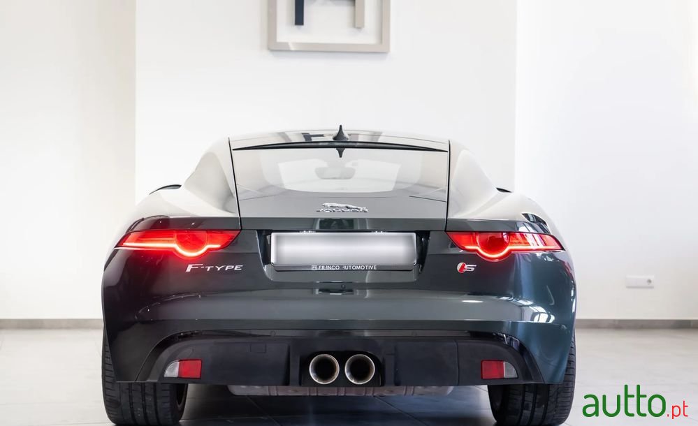 2015' Jaguar F-Type 3.0 V6 S/C S Auto photo #4