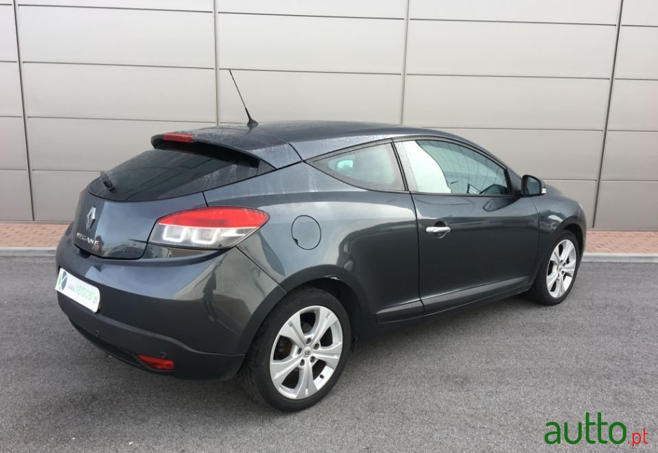 2009' Renault Megane 1.5 Dci photo #3