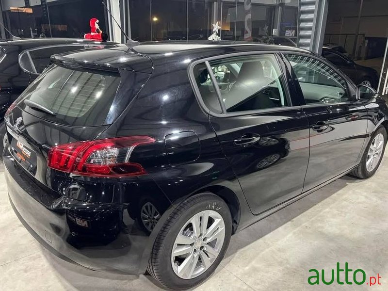 2019' Peugeot 308 photo #5