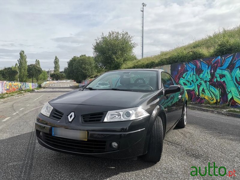 2007' Renault Megane photo #1