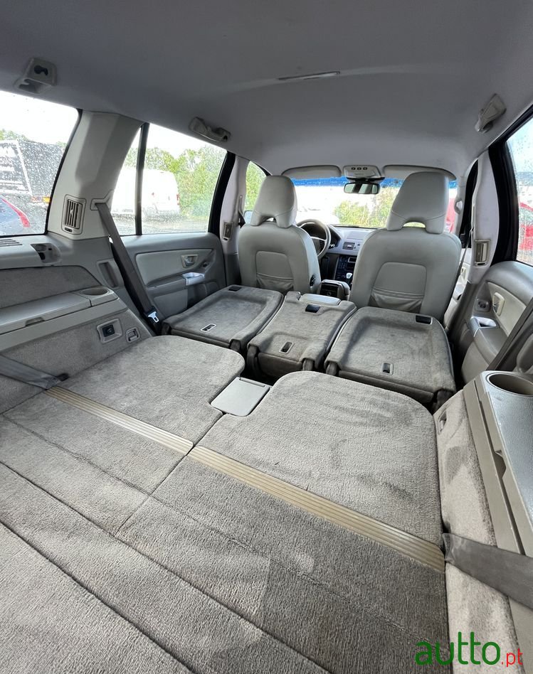 2005' Volvo Xc 90 photo #3