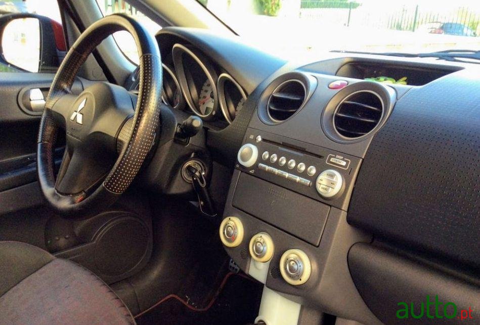 2008' Mitsubishi Colt Czt 1.5 Turbo photo #4