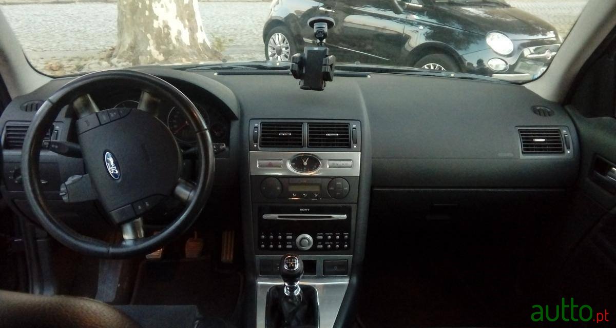 2006' Ford Mondeo SW Titanium photo #2