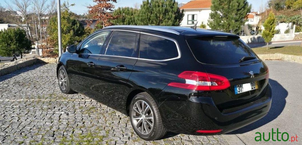 2014' Peugeot 308 Sw photo #3