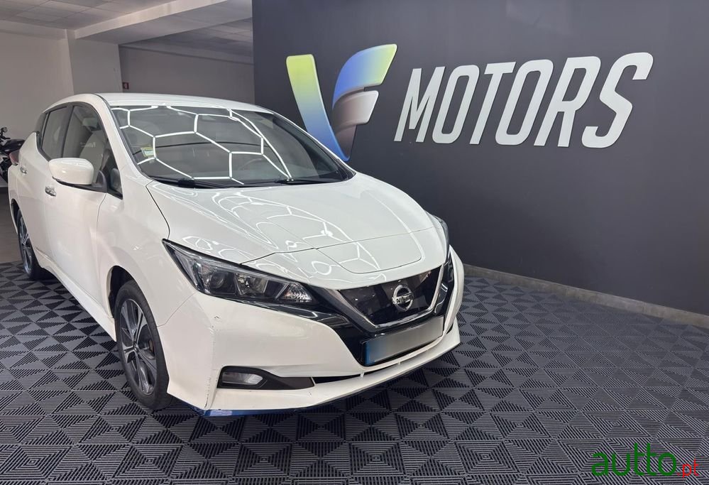 2020' Nissan Leaf photo #2