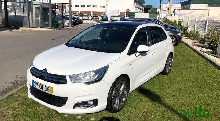 2011' Citroen C4 Exclusive photo #4