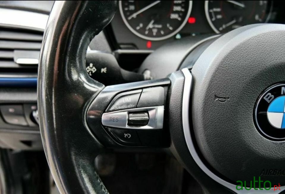 2016' BMW 118 photo #6