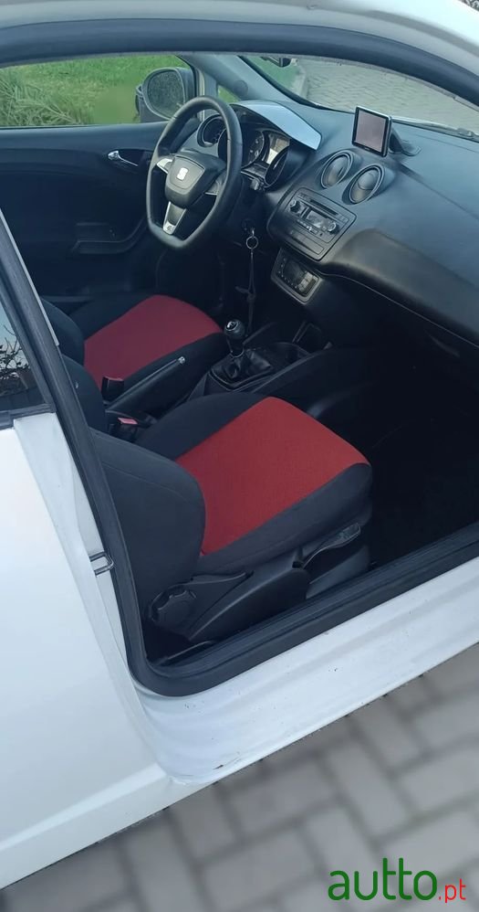 2013' SEAT Ibiza 1.6 Tdi Fr photo #4