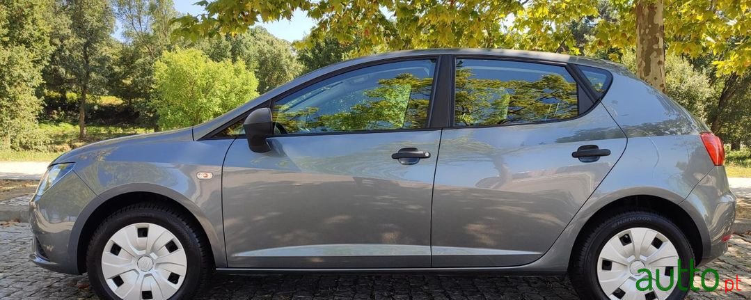 2015' SEAT Ibiza photo #5