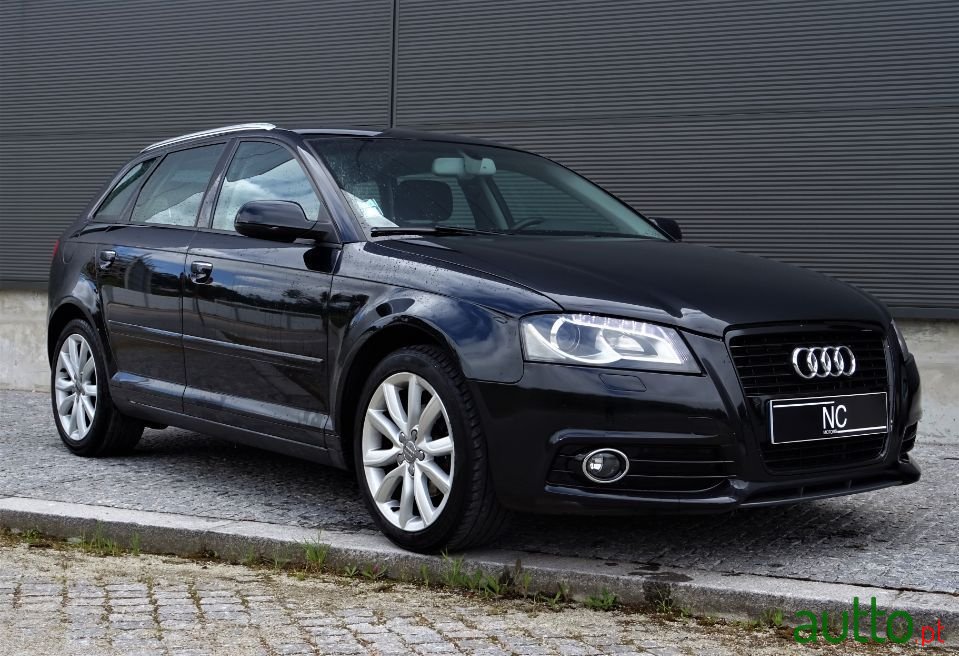 2012' Audi A3 Sportback photo #1