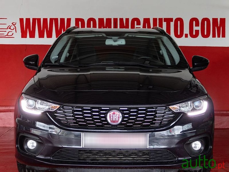 2017' Fiat Tipo Station Wagon photo #2