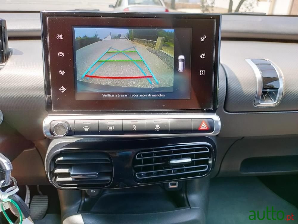 2015' Citroen C4 Cactus photo #3