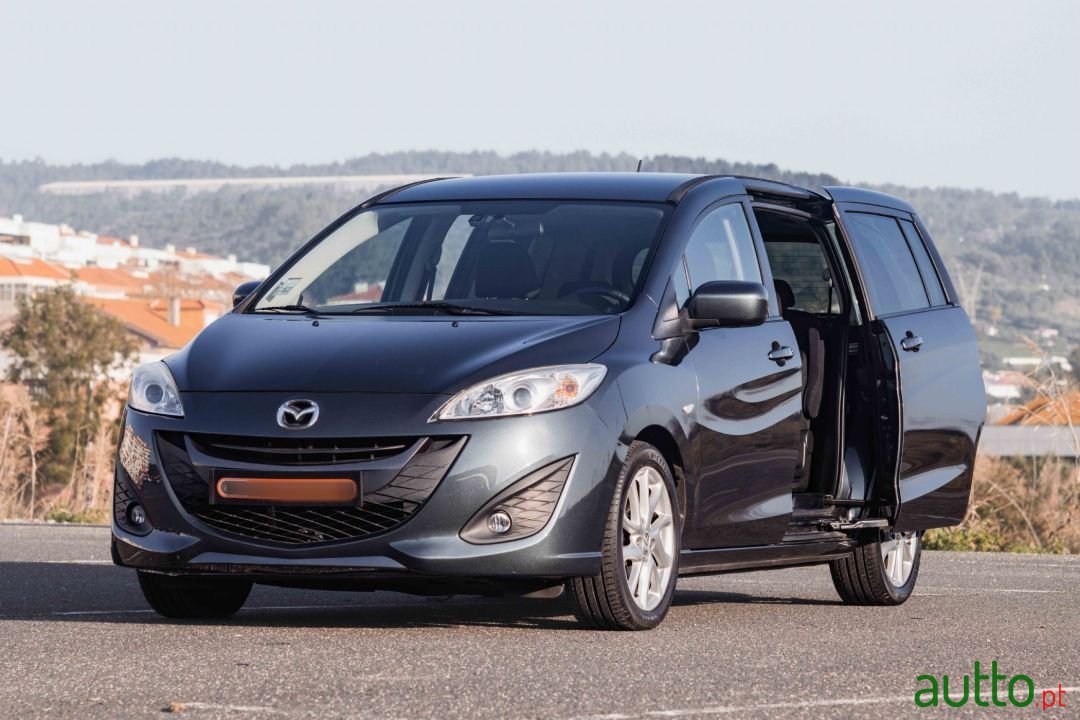 2012' Mazda 5 photo #6