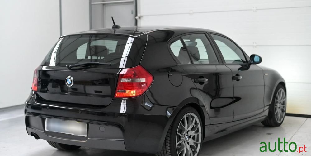 2008' BMW 118 D photo #3