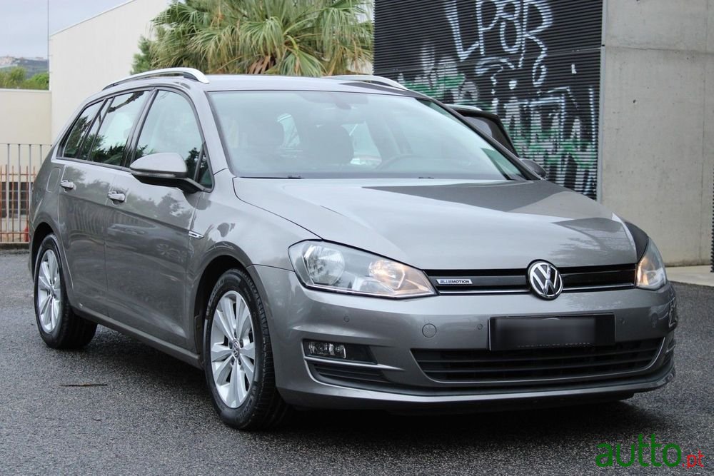 2015' Volkswagen Golf Variant photo #3