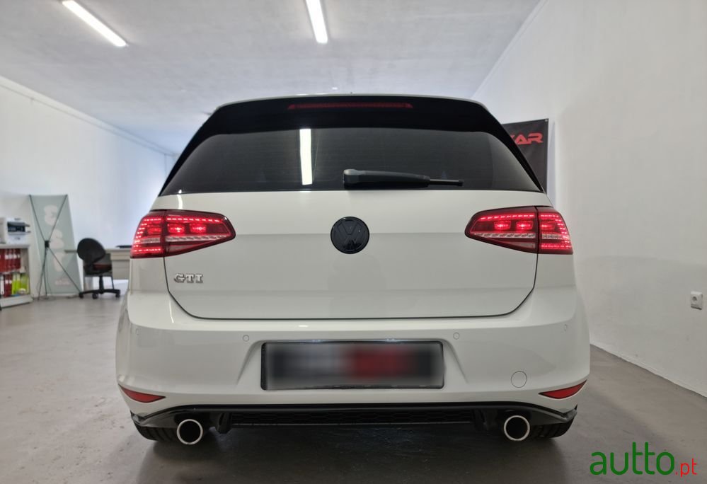 2013' Volkswagen Golf 2.0 Tsi Gti photo #5