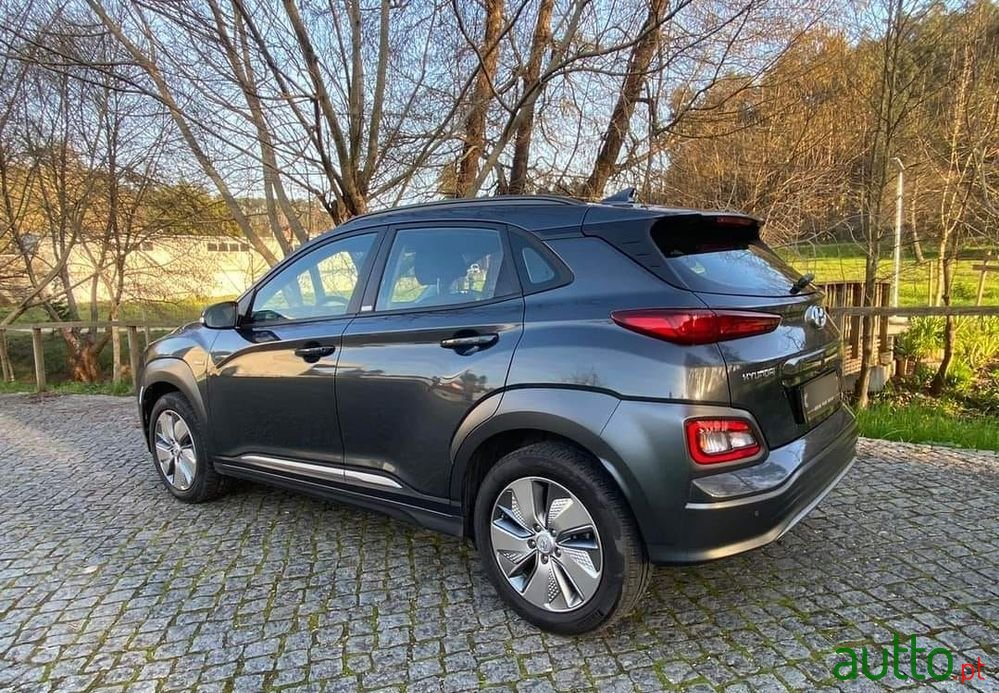 2020' Hyundai Kauai photo #4