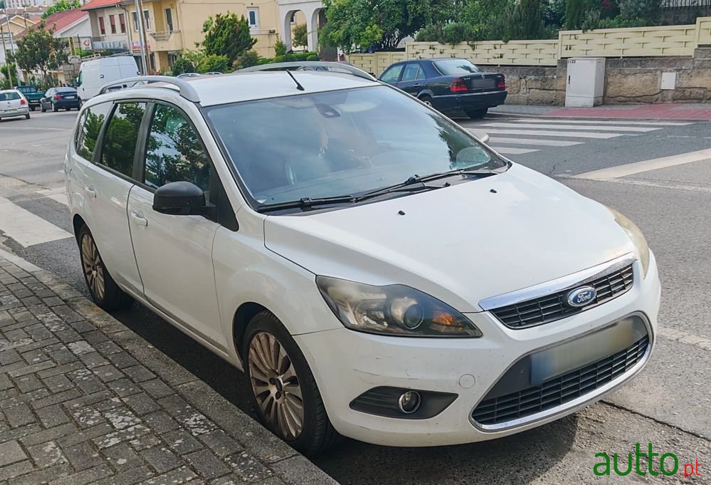 2008' Ford Focus Sw photo #1