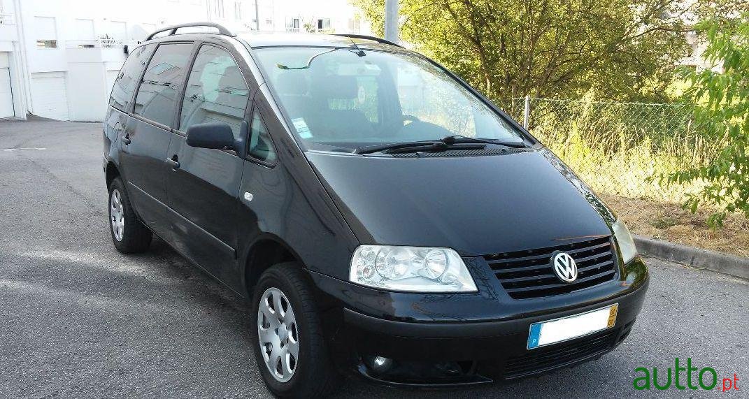 2001' Volkswagen Sharan photo #2