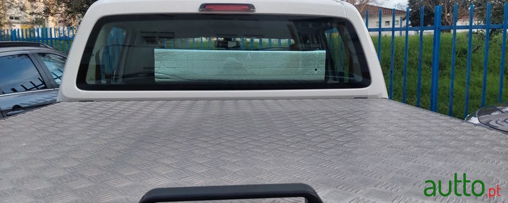 2014' Volkswagen Amarok photo #6