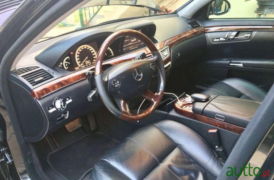 2007' Mercedes-Benz S-320 Longo photo #2