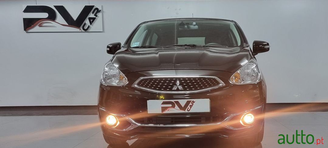 2019' Mitsubishi Space Star photo #5