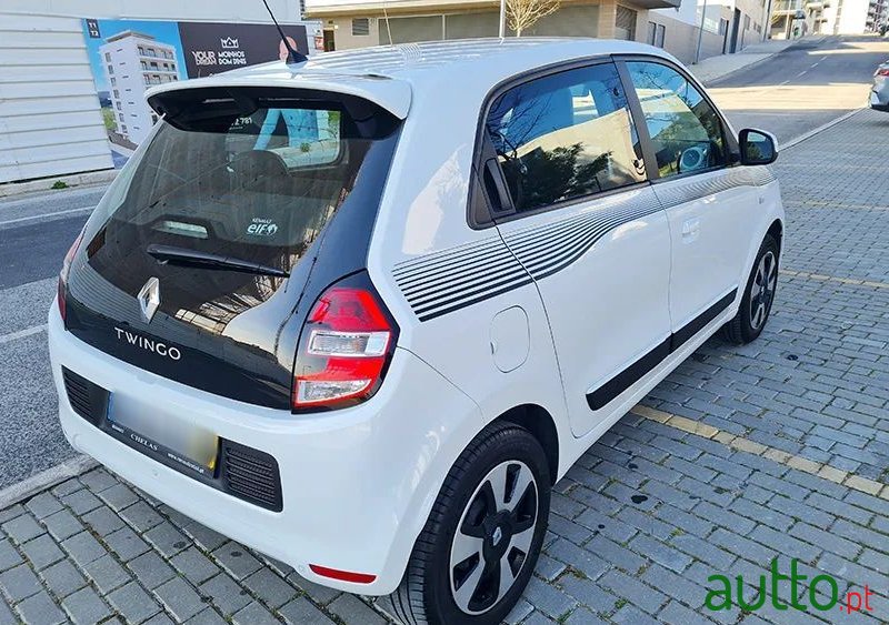 2016' Renault Twingo 1.0 Sce Limited photo #6