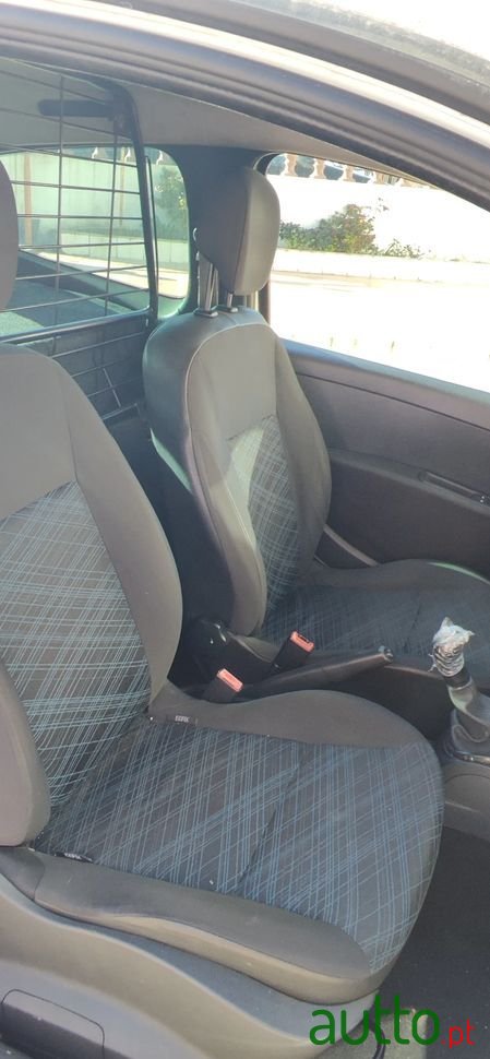 2008' Renault Clio 1.5 Dci Pack photo #3