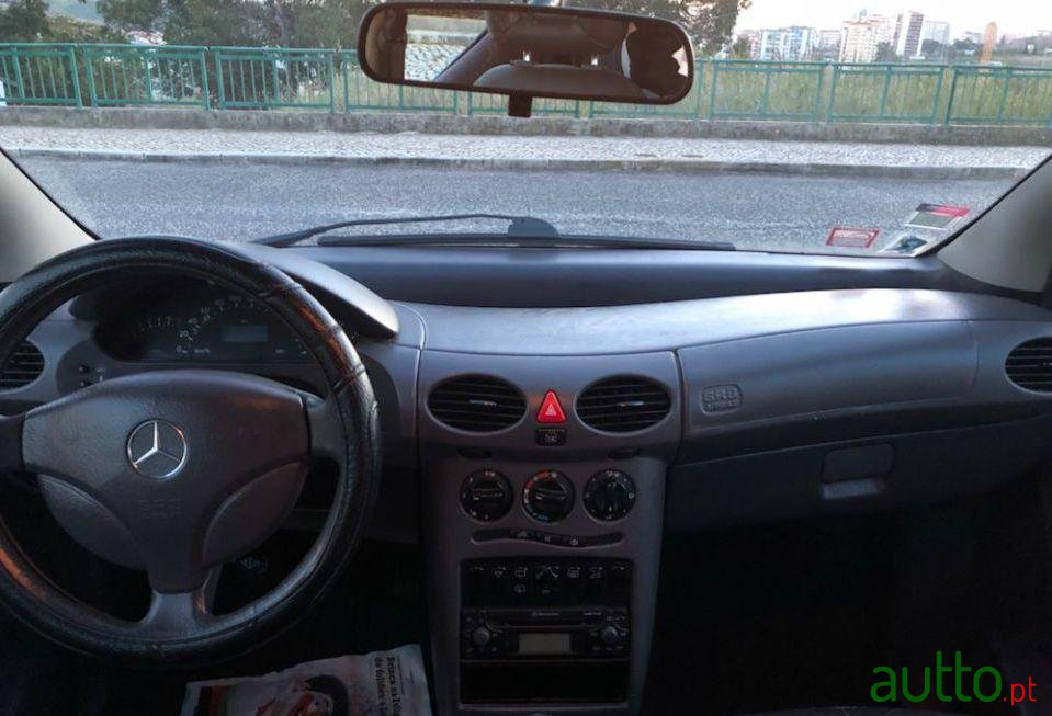 2001' Mercedes-Benz A-140 photo #2