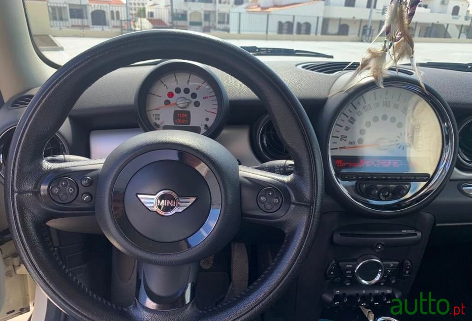 2010' MINI One photo #3