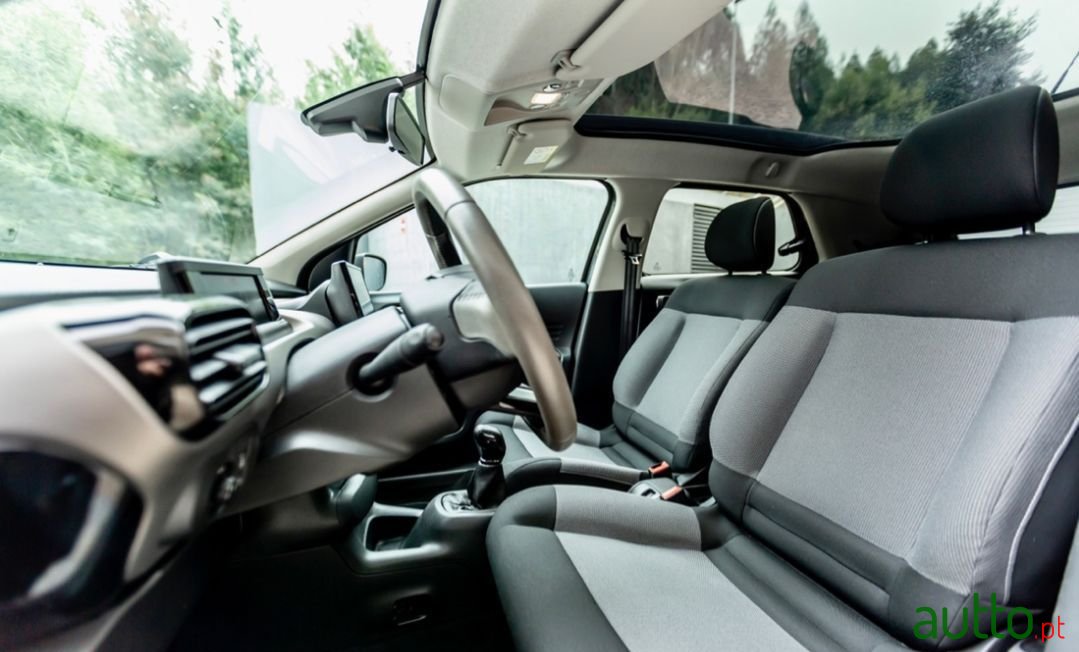 2016' Citroen C4 Cactus photo #5