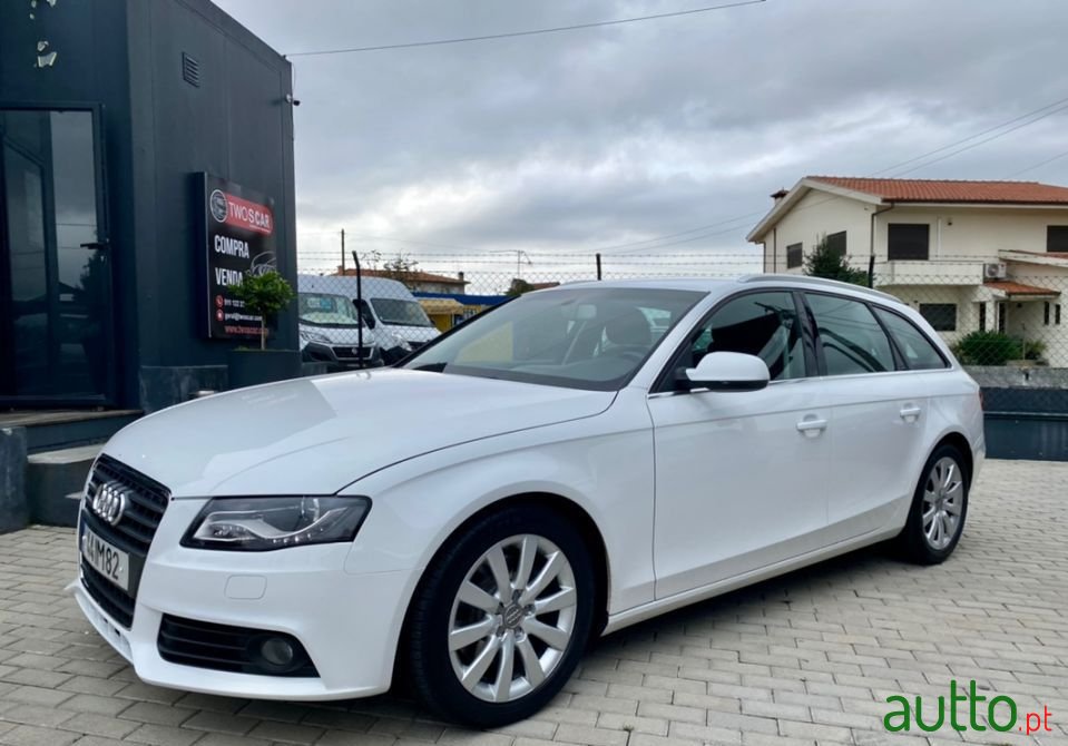 2009' Audi A4 Avant photo #1