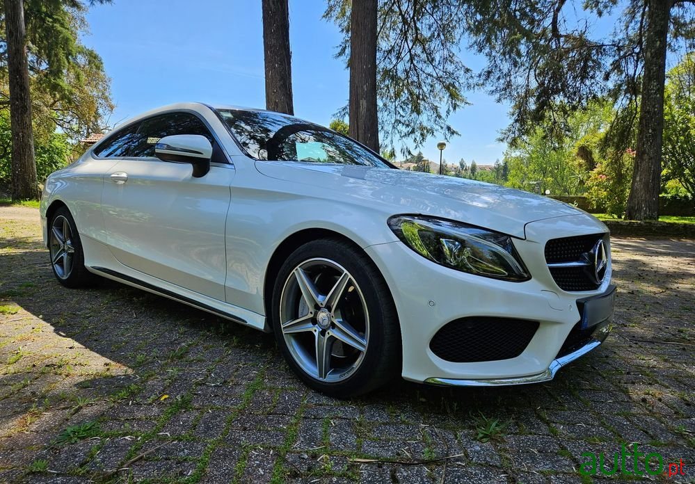 2015' Mercedes-Benz C 250 photo #6