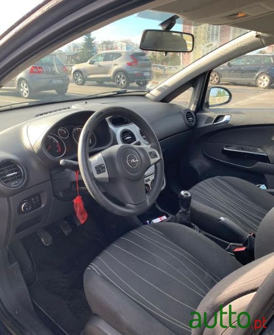 2010' Opel Corsa photo #2