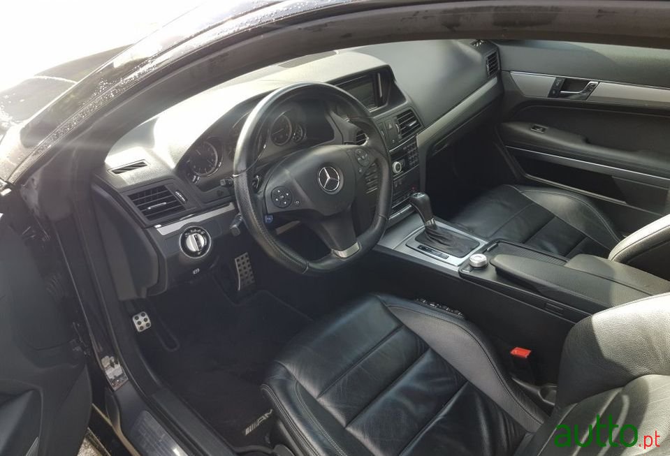 2010' Mercedes-Benz E-250 photo #6