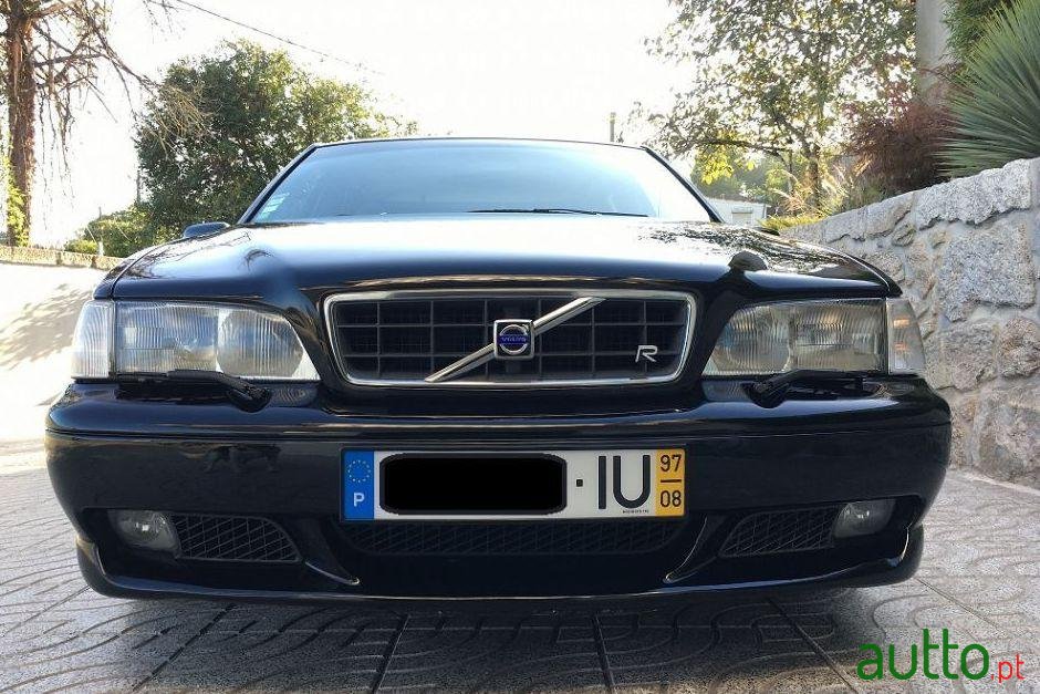 1997' Volvo V70 R Fwd photo #1