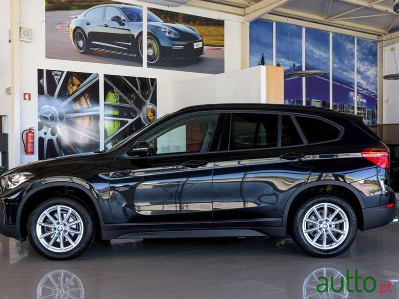 2020' BMW X1 16 D Sdrive Auto photo #2