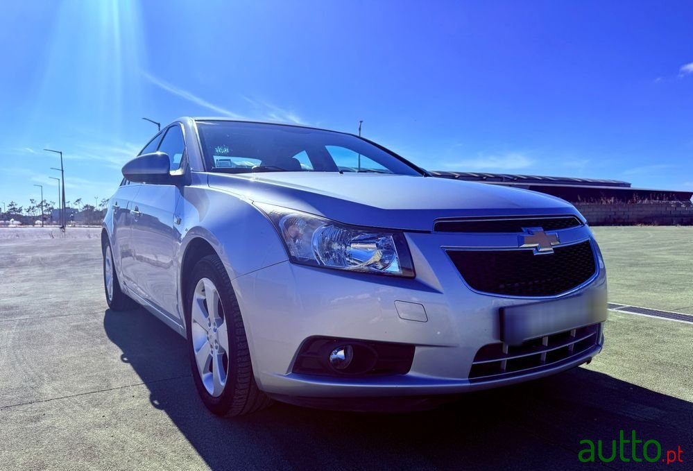 2010' Chevrolet Cruze 2.0 Vcdi Lt photo #2