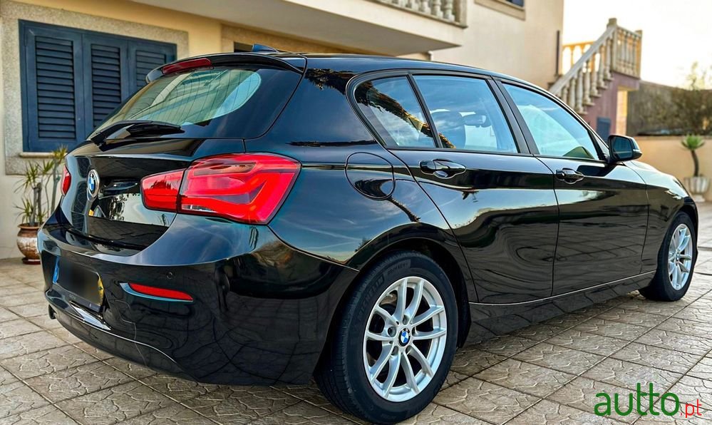2015' BMW Série 1 D photo #6
