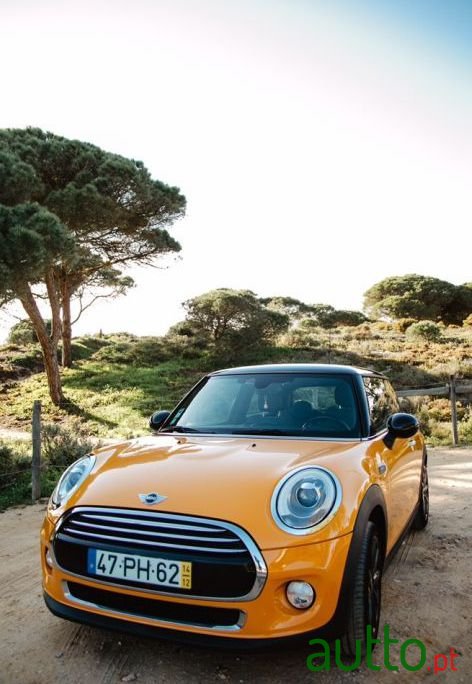 2014' MINI Cooper photo #1