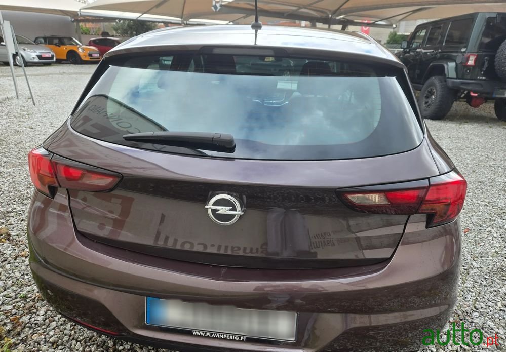 2016' Opel Astra photo #6