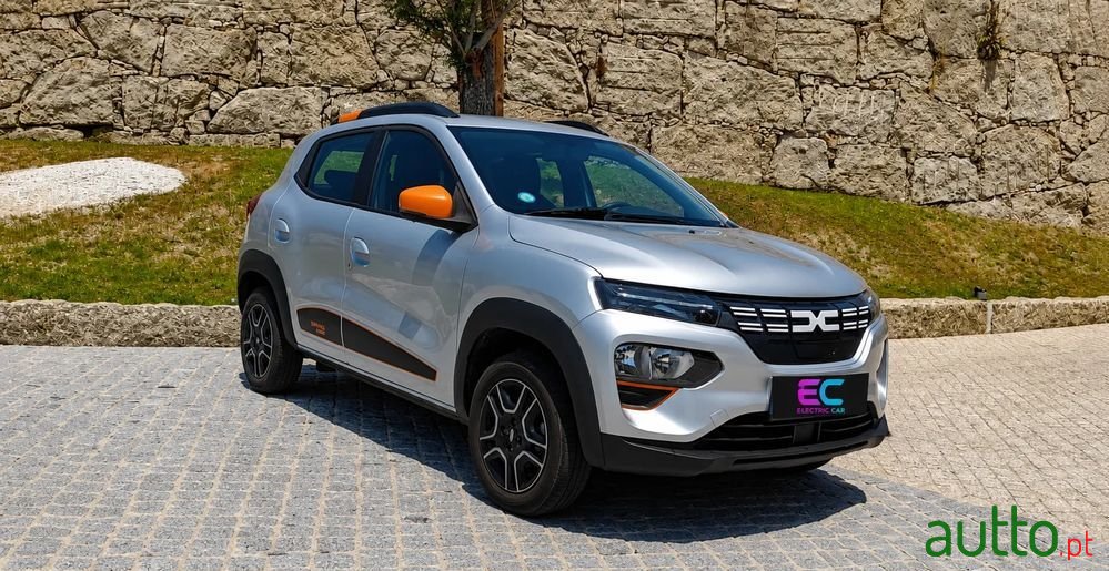 2023' Dacia Spring Electric 45 Comfort Plus photo #1